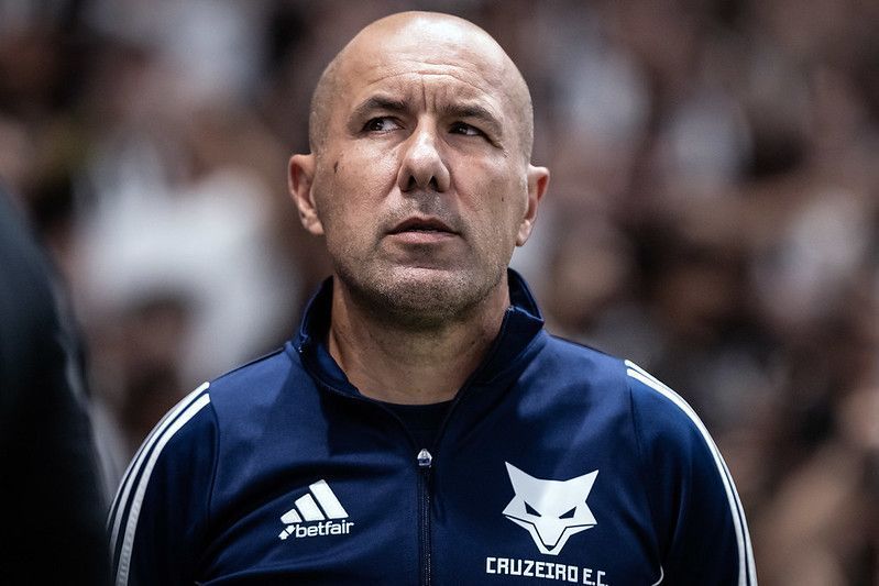 Cruzeiro: Leonardo Jardim é sincero ao avaliar expulsão de Kaio Jorge