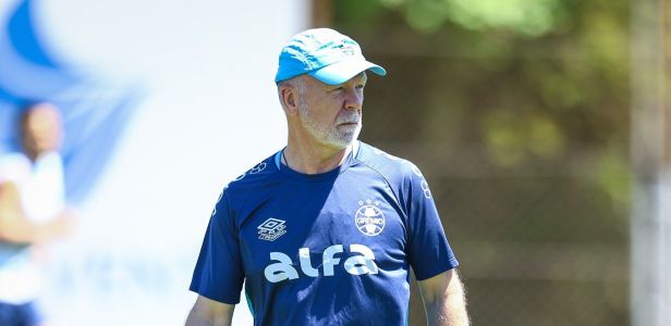 Mano Menezes prepara o Grêmio para enfrentar o Juventude