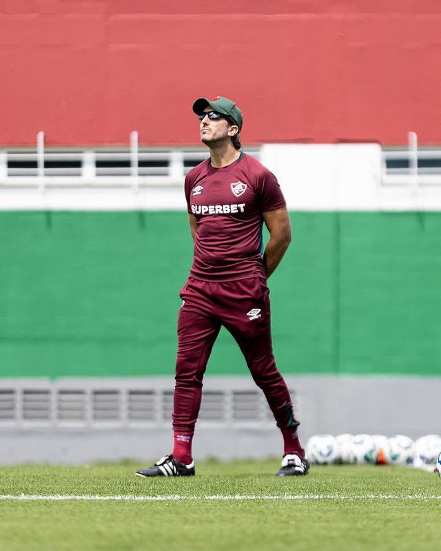 Zubeldía abre o jogo sobre elenco do Fluminense e projeta Copa do Brasil