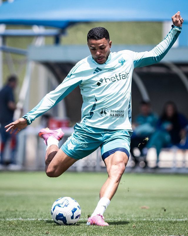 Cruzeiro detalha tratamento de lesão de Wanderson, e médico estipula período de ausência