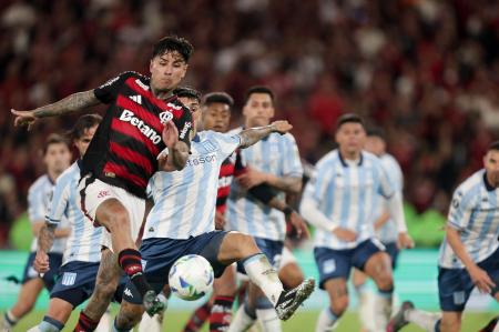 Flamengo tem um jogador pendurado com dois cartões amarelos na Libertadores