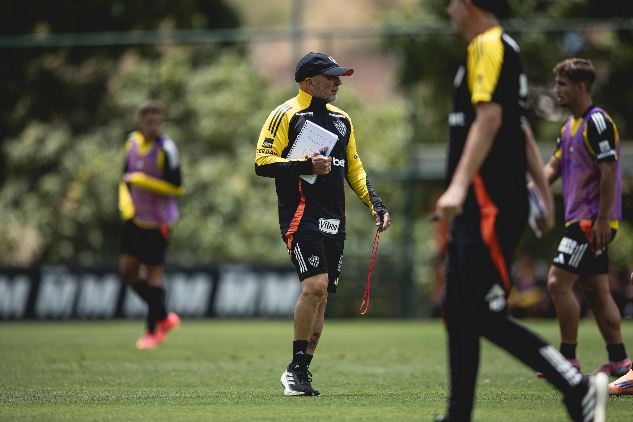 As opções de Sampaoli para escalar o Atlético contra o Ceará pelo Brasileirão