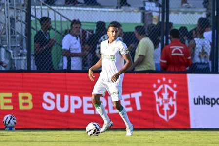 Maguinho, lateral do América