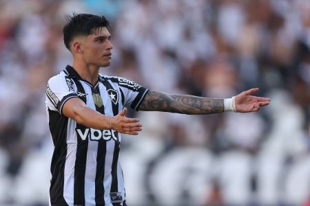 Correa em empate do Botafogo no Nilton Santos