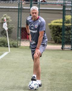 Hernán Crespo preparou a equipe do São Paulo para o jogo contra o Flamengo