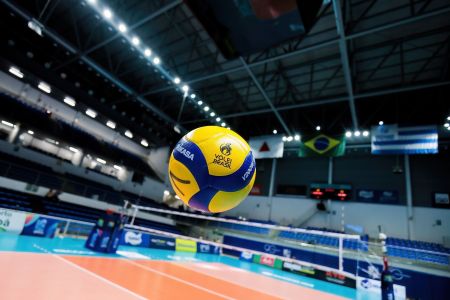 Bola da Superliga de Bola da Superliga de Vôlei na Arena UniBH