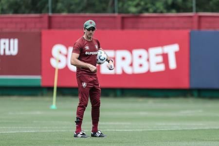 Zubeldía tem dúvidas no ataque do Fluminense para encarar o Ceará