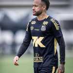 Neymar não treina e pode ser desfalque para o Santos contra o Inter