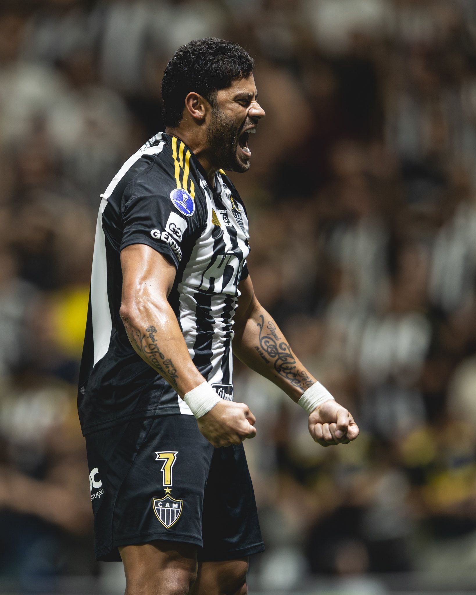 Ex-Atlético rebate críticas a Hulk e rasga elogios ao ex-companheiro de time