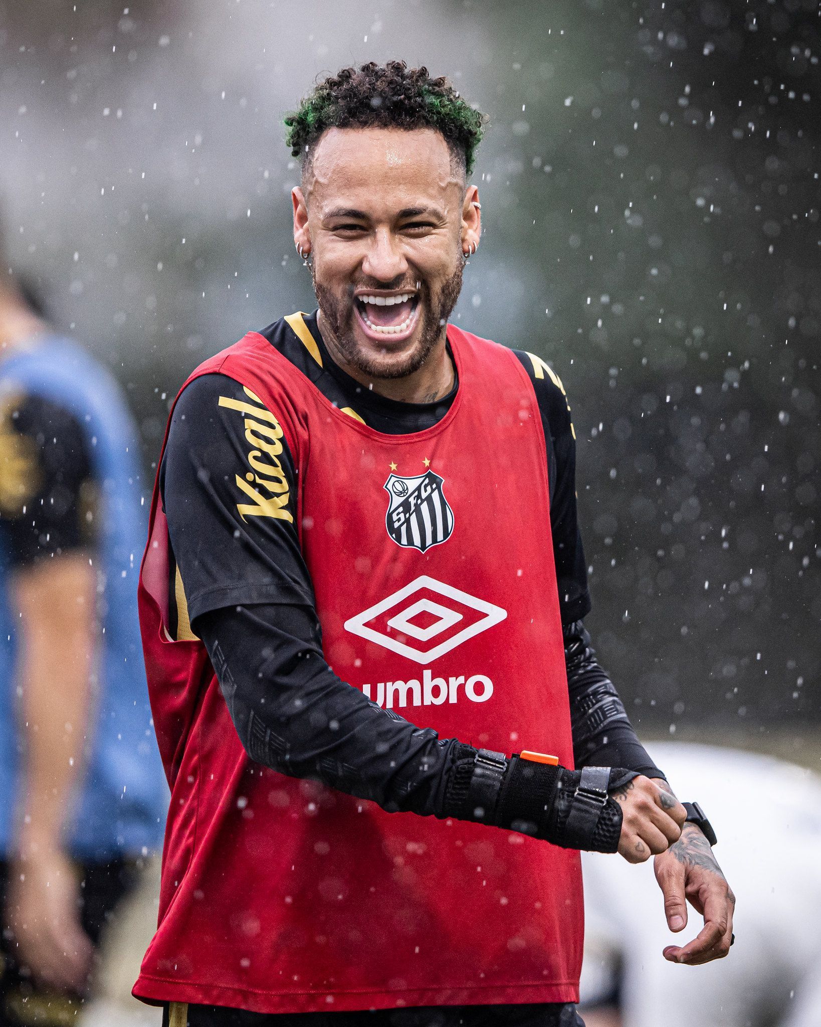 Neymar é relacionado para enfrentar o Fortaleza e se aproxima de retorno no Santos