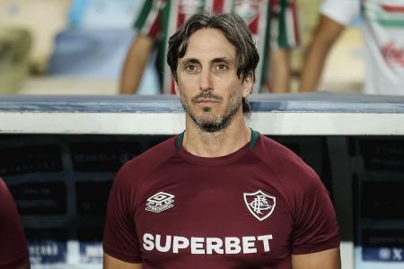 Zubeldía exaltou a importância de Lucho Acosta para o elenco do Fluminense