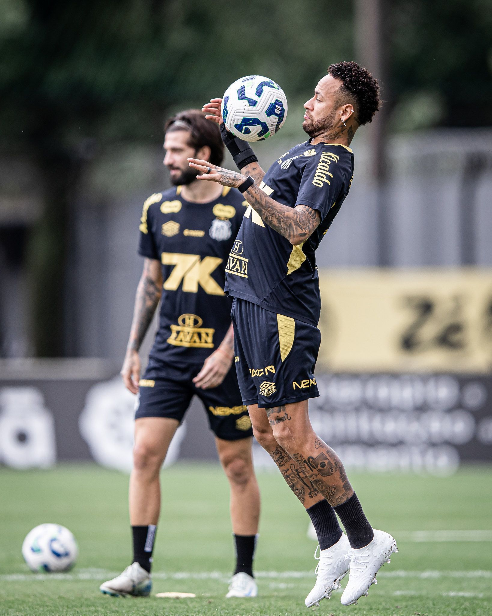 Santos toma decisão em relação à presença de Neymar contra o Palmeiras