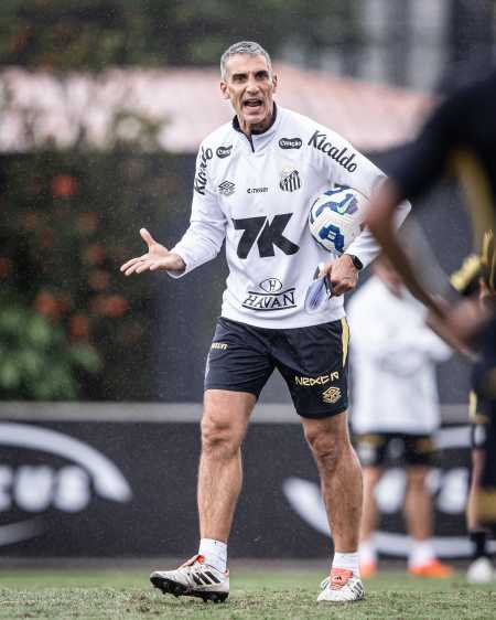 Juan Pablo Vojvoda, técnico do Santos FC