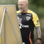 Escalação do Atlético: de volta, Sampaoli fará pelo menos duas mudanças contra o Sport