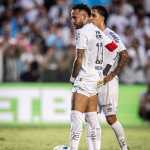 Com triunfo do Vitória sobre o Inter, Santos dorme no Z4 do Brasileiro