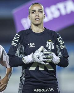 Goleira Karen Hipólio é novo reforço do Itabirito