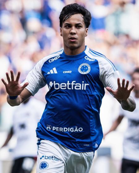 Flamengo apresentou duas ofertas por Kaio Jorge, atacante do Cruzeiro