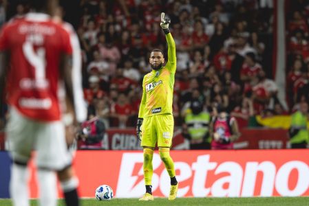 Everson aguarda ser lembrado por Carlo Ancelloti e ser convocado para a Seleção Brasileira