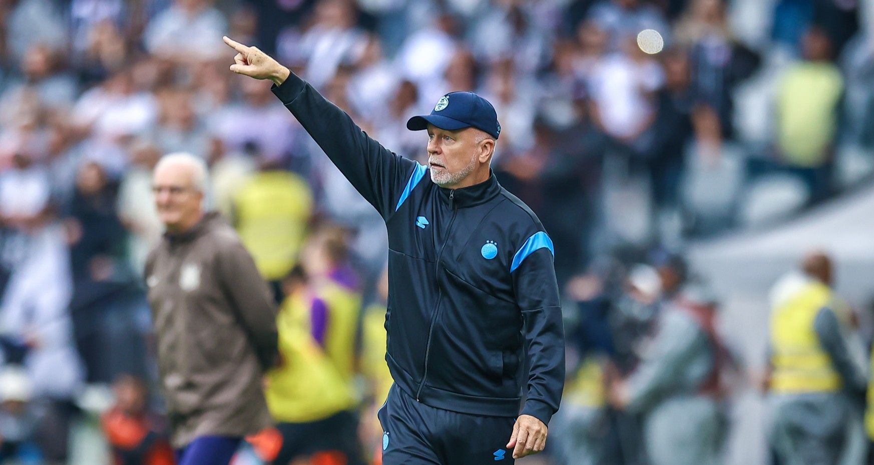 Mano Menezes aponta principal erro do Grêmio na derrota para o Corinthians
