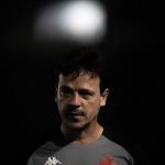Volante do Vasco será reavaliado para duelo contra o Botafogo