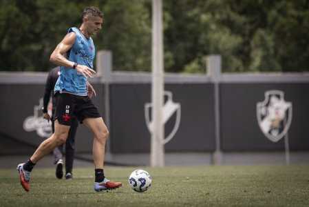 Vegetti é uma das opções de Fernando Diniz para o clássico contra o Botafogo