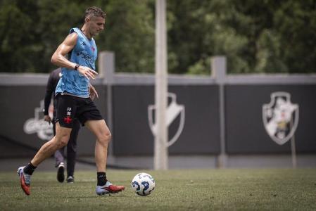 Vegetti é uma das opções de Fernando Diniz para o clássico contra o Botafogo
