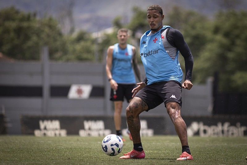 Vasco terá desfalque por suspensão para o próximo jogo contra o Juventude