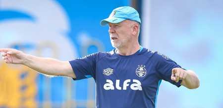 Mano Menezes prepara Grêmio para enfrentar o Cruzeiro