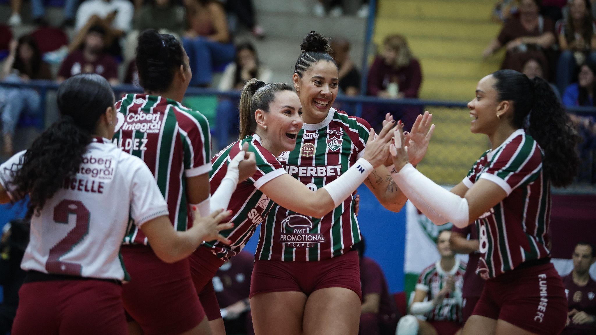 Dentil Praia Clube é dominado e perde para o Fluminense pela Superliga Feminina