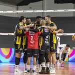 Praia Clube domina, vence JF Vôlei e mantém liderança da Superliga Masculina