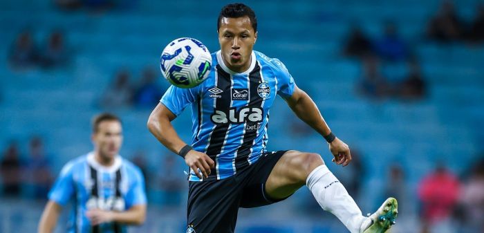 Marlon é titular absoluto do Grêmio Marlon é titular absoluto do Grêmio