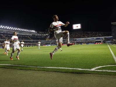 São Paulo tem atuado na Vila Belmiro na reta final deste Brasileirão