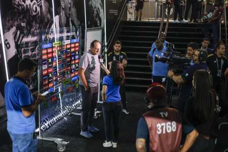 Rogério Ceni em entrevista na Arena MRV