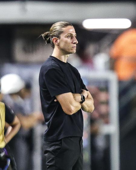 Filipe Luís, treinador do Flamengo