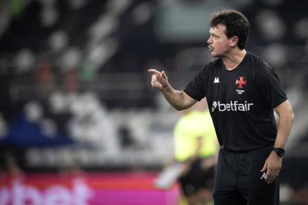 Fernando Diniz terá força máxima contra Juventude