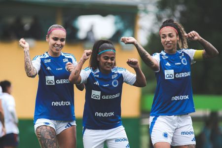 Jogadoras do Cruzeiro em empate com o Itabirito no Feminino