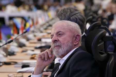 O presidente Lula durante a cúpula da Celac, na Colômbia