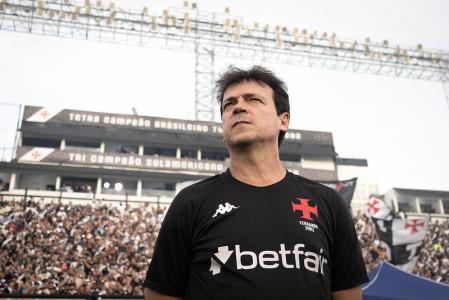 Fernando Diniz ainda tem dúvida para escalar o Vasco contra o Grêmio