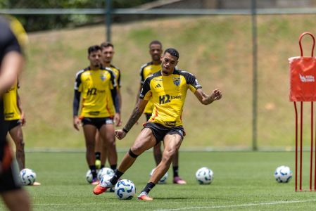 Ruan Tressoldi será titular na partida contra o Fortaleza