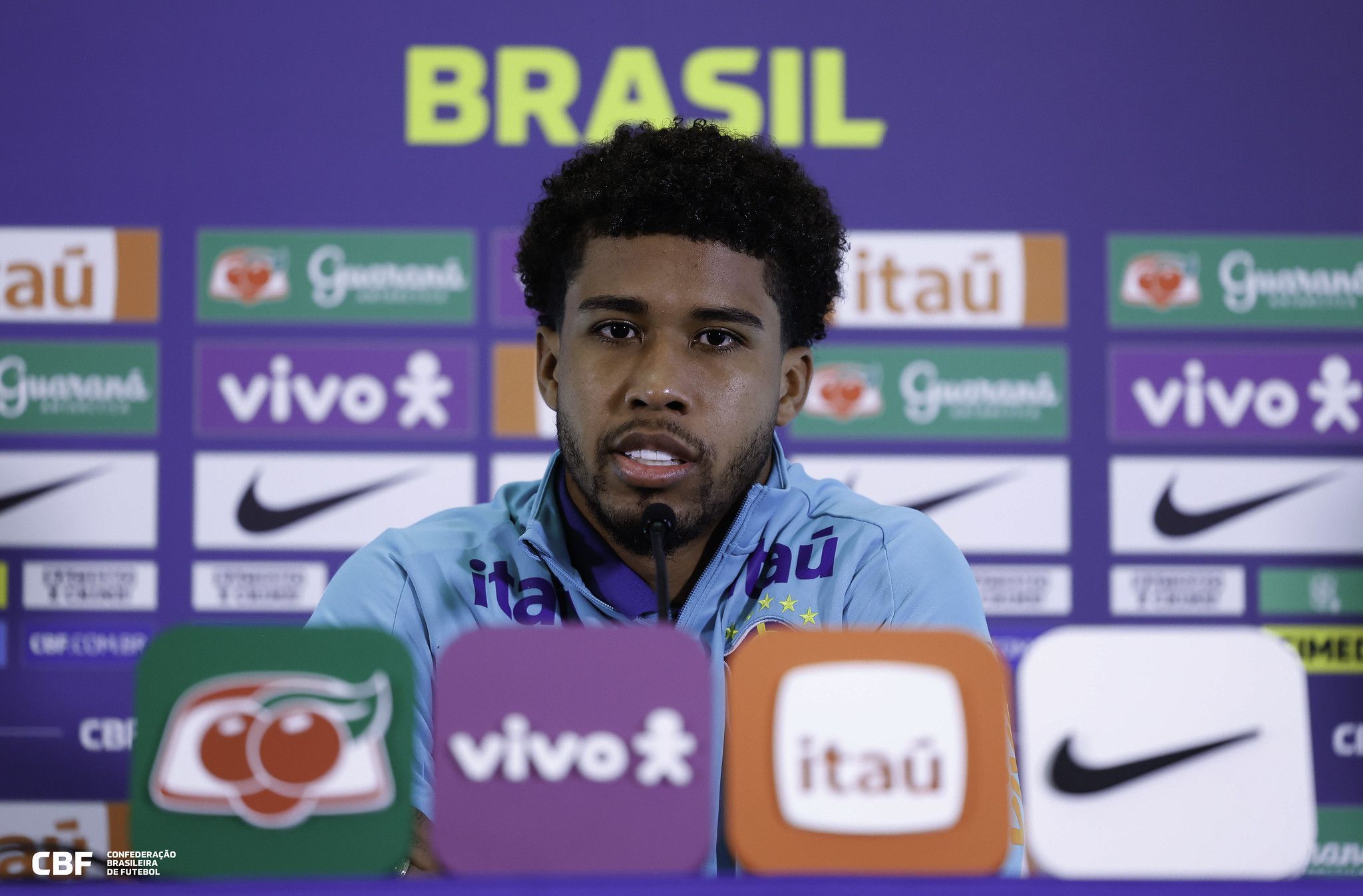 Na Seleção, Andrey Santos abre o jogo sobre retorno ao Vasco no futuro