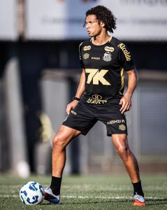 Willian Arão, volante do Santos