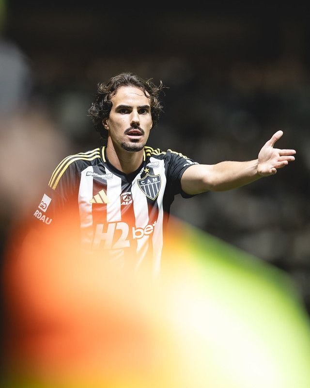Titular do Atlético revela sentimento após empate com o Fortaleza e faz questionamento