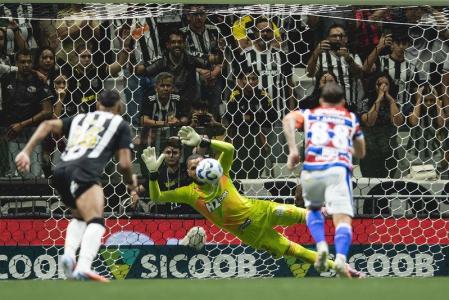 Everson tinha tomado 27 gols no Brasileiro, mas encerra a edição com 31