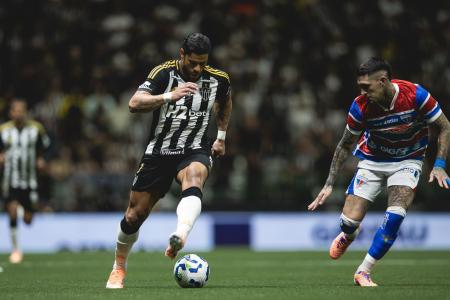Hulk, do Atlético, no jogo contra o Fortaleza, nesta quarta-feira (12)