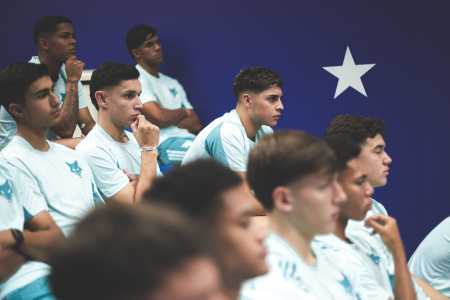 Jogadores do sub-20 do Cruzeiro se reapresentaram nesta quinta-feira (13)