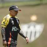 As opções de Sampaoli para escalar o Atlético na final da 'Sula' contra o Lanús