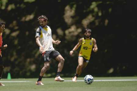 Jogadores do Atlético durante atividade na Cidade do Galo