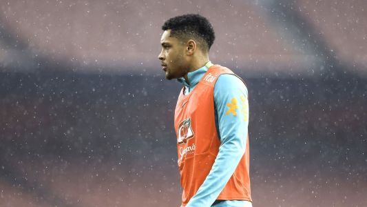 Vitor Roque em treino da Seleção Brasileira