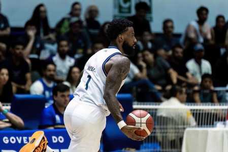 McGree durante jogo do KTo Minas pelo NBB