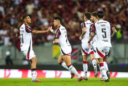 Mesmo com muitas baixas, o Flamengo venceu o Sport por 5 a 1